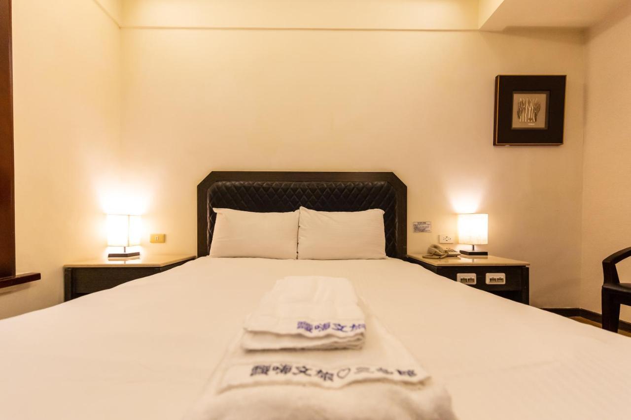 I Hi Sanduo Travel Hotel Kaohsiung Extérieur photo